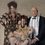 15-12-2004 Annie the Musical Loekie Knol, Edwin Ruttten and Annie at studio in s Hertogenbosch, by order of V&V entertainment. December 15, 2004. 

[keywords]Posed, Half Length, Dog[/keywords]